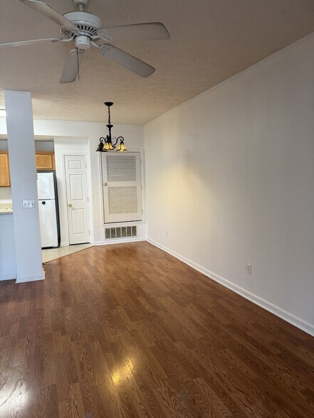Building Photo - 13408 Prospect Glen Way