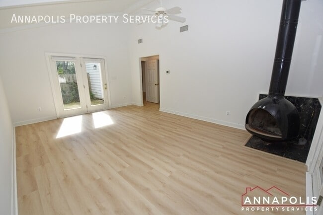 Building Photo - 708 Harness Creek View Dr