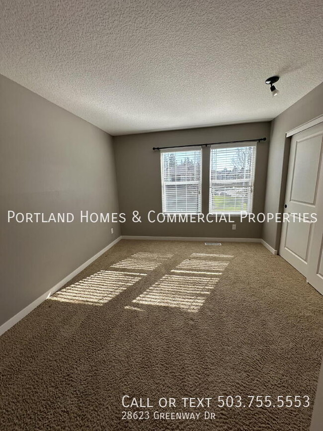 Building Photo - 3 Bed 2 1/2 Bath Wilsonville Gem ** $300 o...