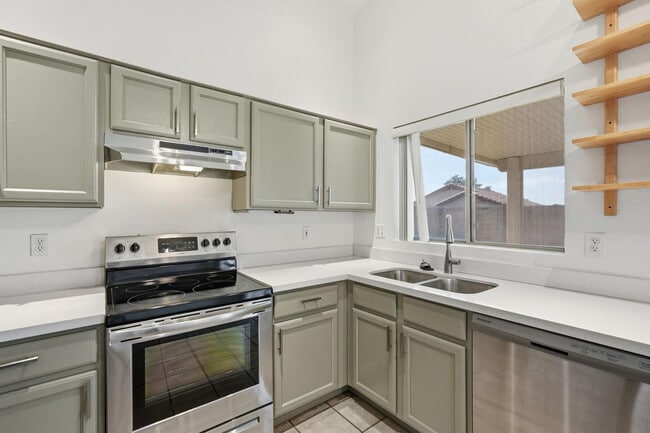 Building Photo - 15033 W Ventura St