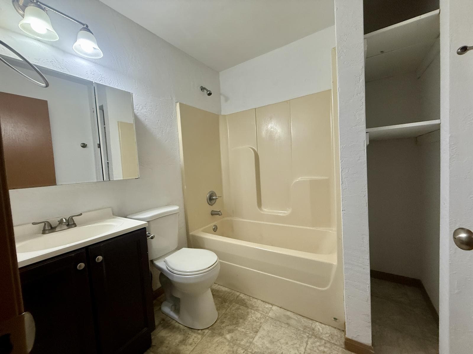 Building Photo - 81 Hillside Ln