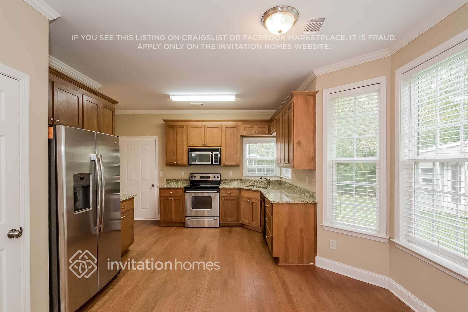 Building Photo - 920 Lakeside Ct