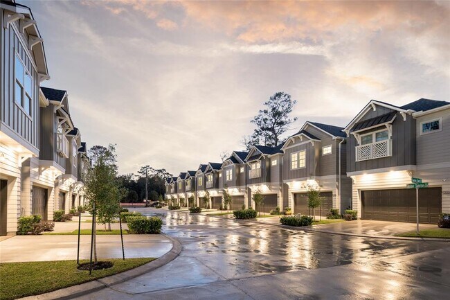 Building Photo - 804 Dawn Meadows Dr