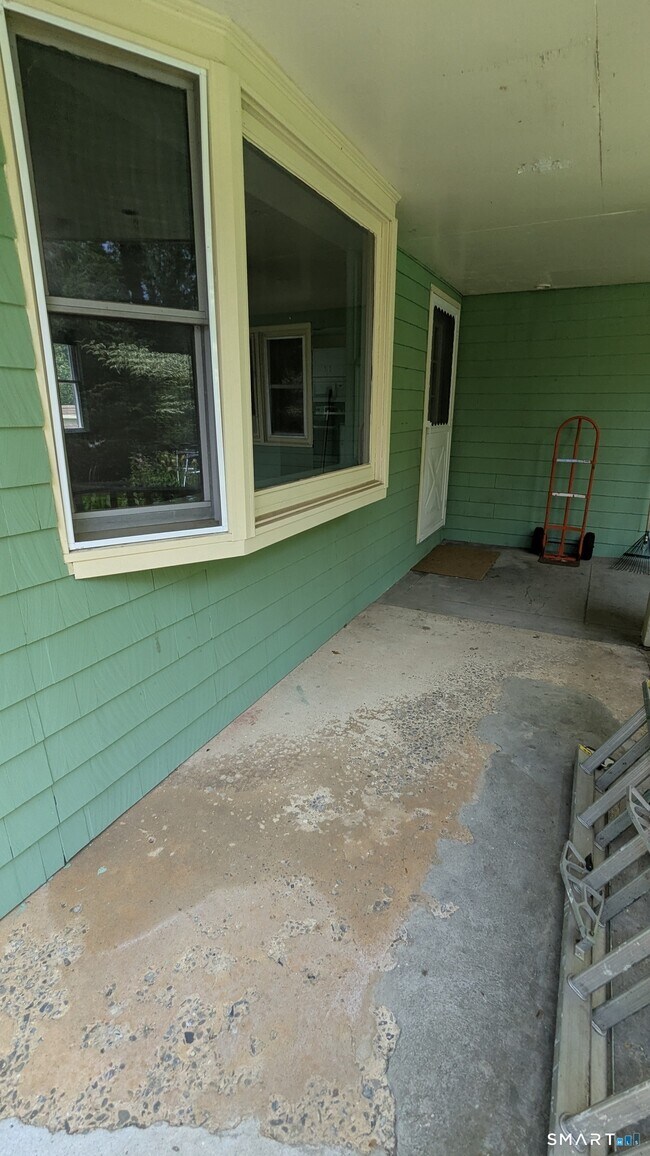 Building Photo - 117 N Taylor Ave