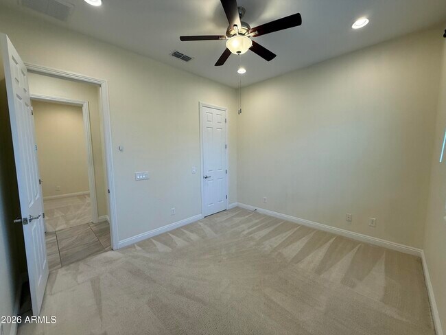 Building Photo - 3320 S Waterfront Dr