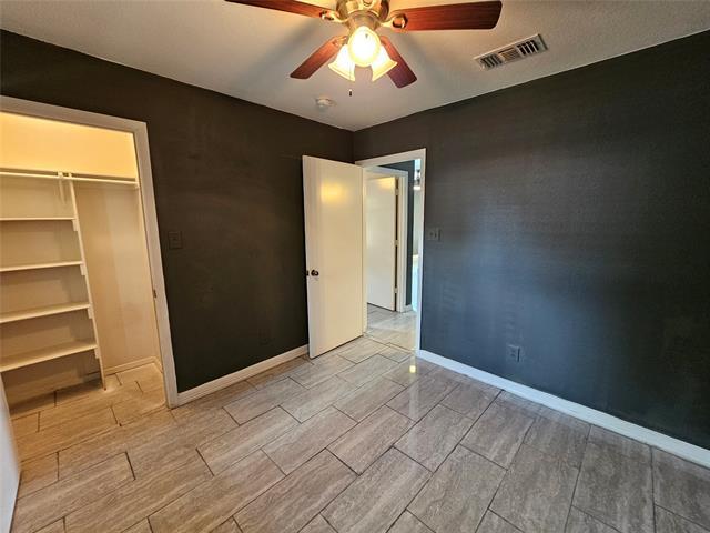 Building Photo - 1417 Paloma Dr