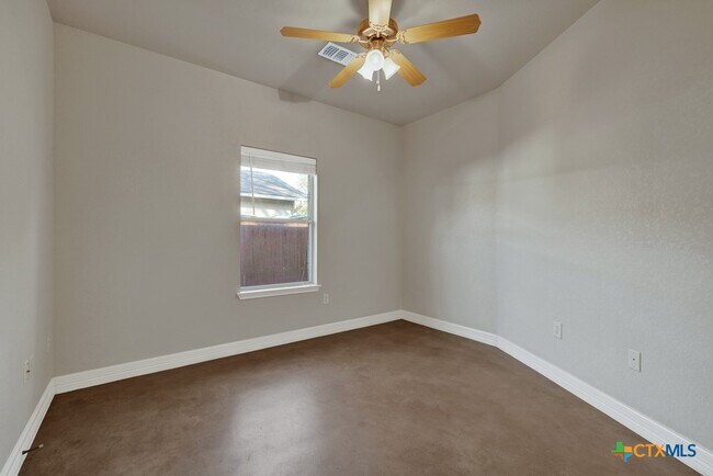 Building Photo - 388 E Faust St