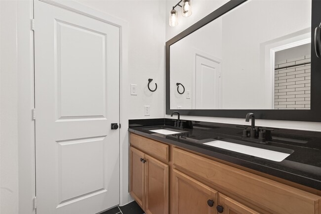 Building Photo - 15503 Salmon Springs Dr