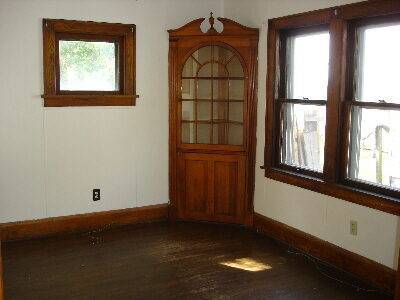 Building Photo - 541 Griffith Ave SW