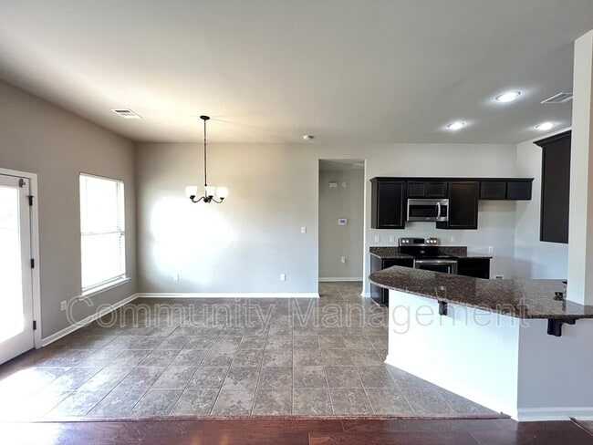 Building Photo - 26462 Evangeline Trace Blvd