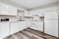 Building Photo - 6301 Frankn Dot Dr