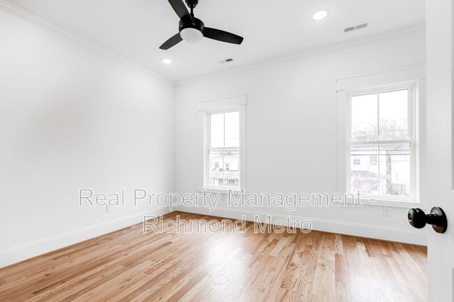 Building Photo - 3003 Midlothian Tpke