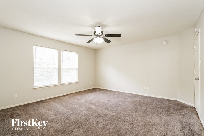 Building Photo - 2732 Redland Ln