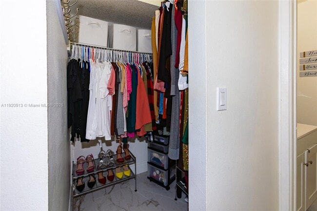 Building Photo - 245 NW 109th Ave