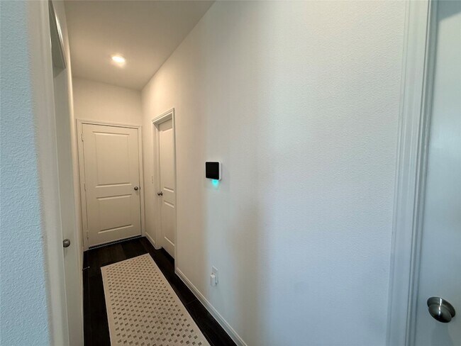 Building Photo - 17802 Plow Horse Ln