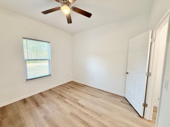 Building Photo - 3384 Hudson Bend