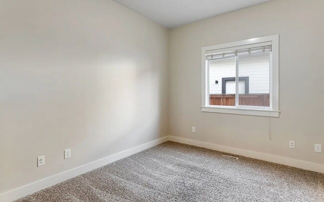 Building Photo - Charming 3 Bedroom Home in Eagle – Minutes to Eagle Bike Park