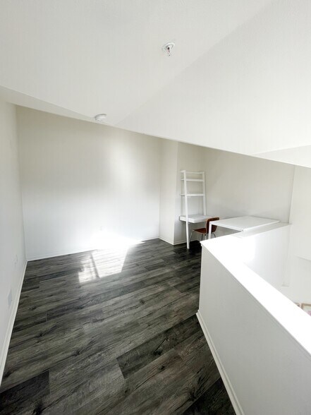 Building Photo - 135 Valencia St