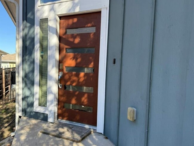 Building Photo - 7208 Lysander Ct