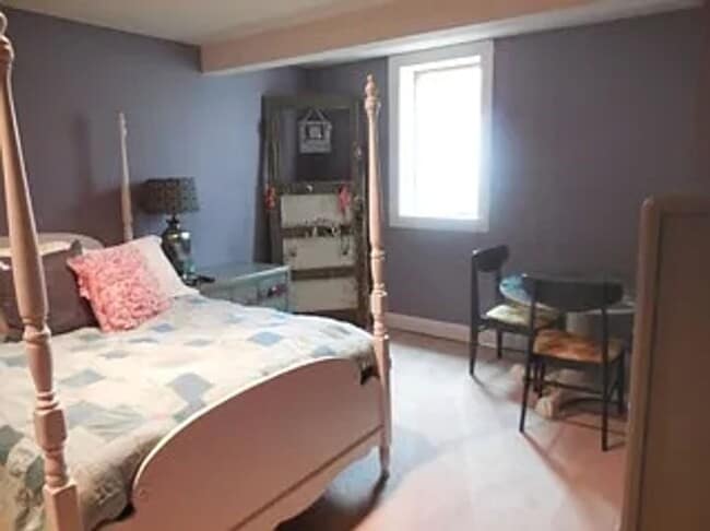 Building Photo - 1618 Natchez Ave S