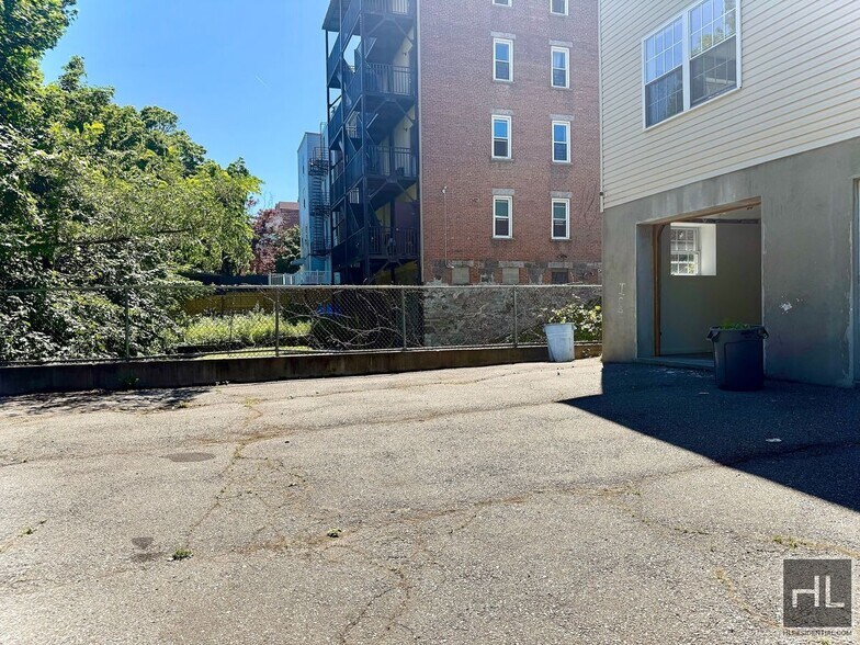 Building Photo - Morningside Ave