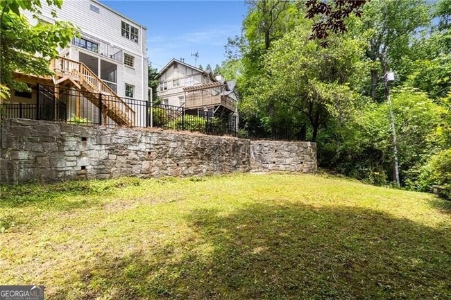 Building Photo - 1327 Harvard Rd NE
