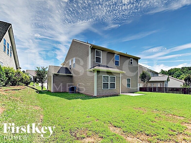 Building Photo - 3917 Catawba Hills Dr