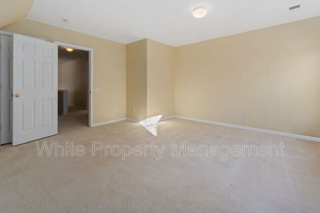 Building Photo - 12507 Provincetowne Dr