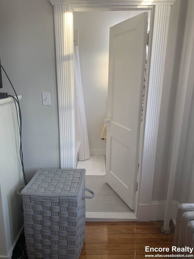 Building Photo - 38 Hemenway St