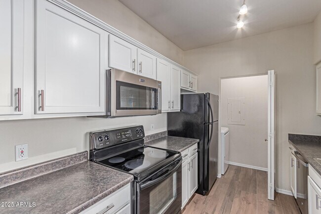 Building Photo - 3302 N 7th St