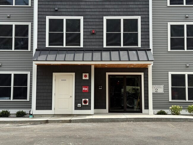 Building Photo - 251 Sladen St