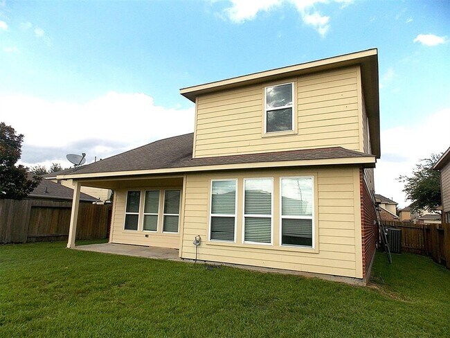 Building Photo - 6130 Carver Pines Dr