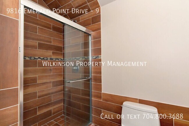 Building Photo - 9816 Emerald Point Dr