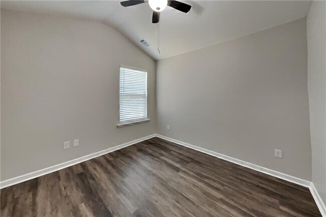 Building Photo - 843 Lobdale Falls Dr
