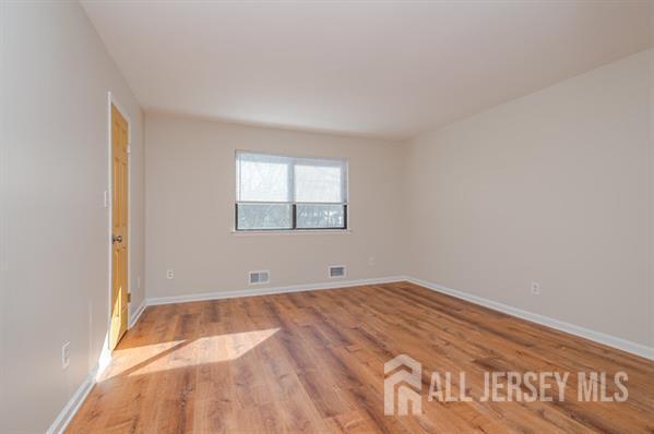 Building Photo - 92 Reynolds Ct