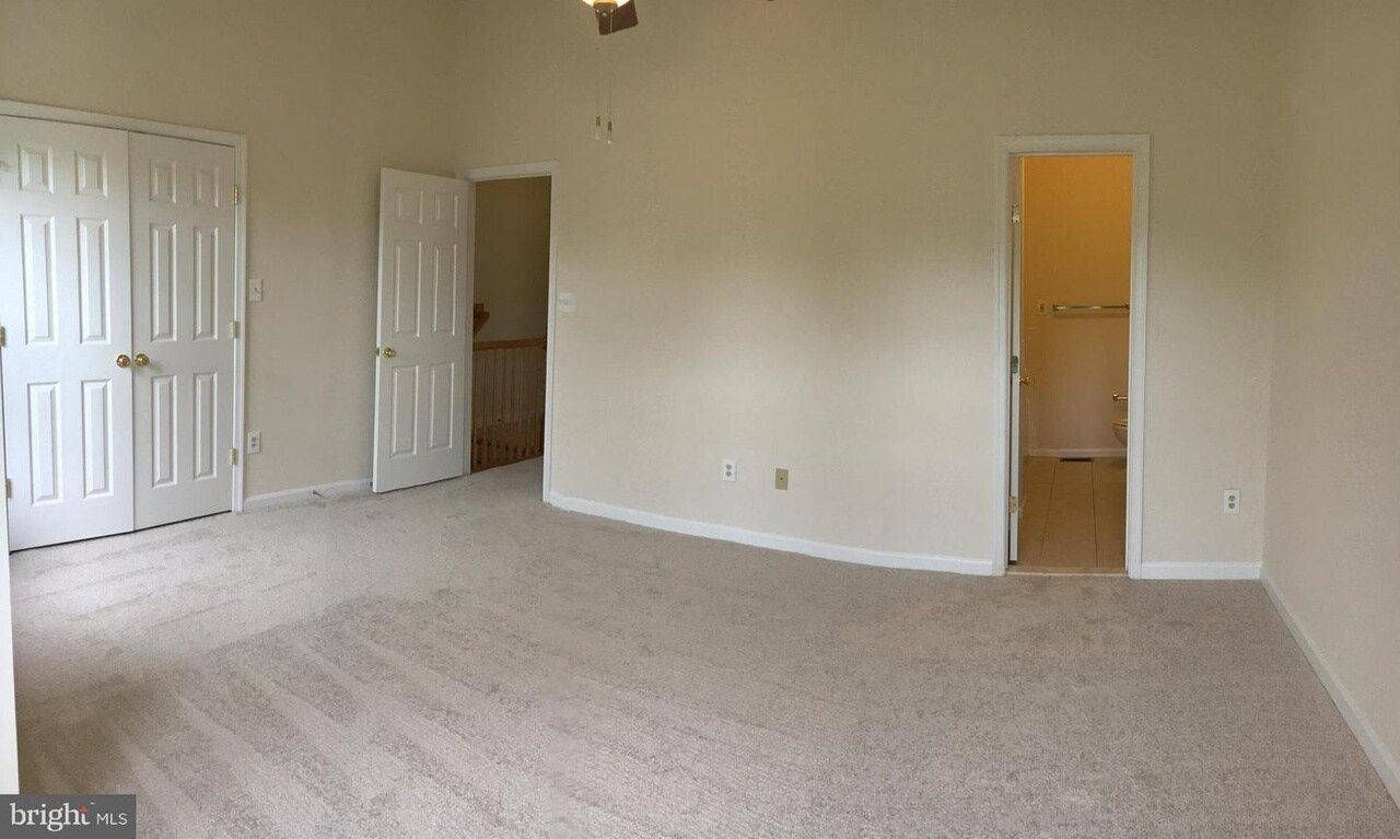 Master Bedroom - 521 Primus Ct