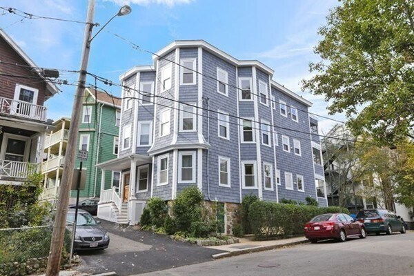 Building Photo - 12 White Ave