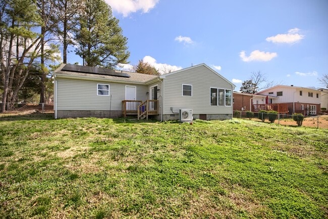 Building Photo - For more information, contact Sabrina at 757-767-0767