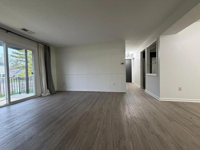 Building Photo - 5285 Portland St