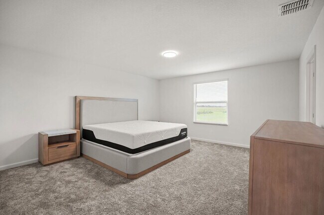 Building Photo - 4981 Worchester Dr