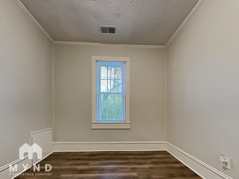 Building Photo - 1832 Wilmore Dr