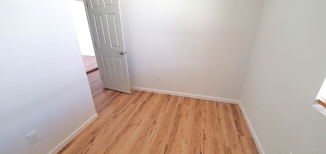 Building Photo - Beautifully 3-bedroom, 1-bathroom apartment
