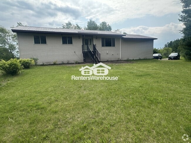 Building Photo - 3104 MN-70