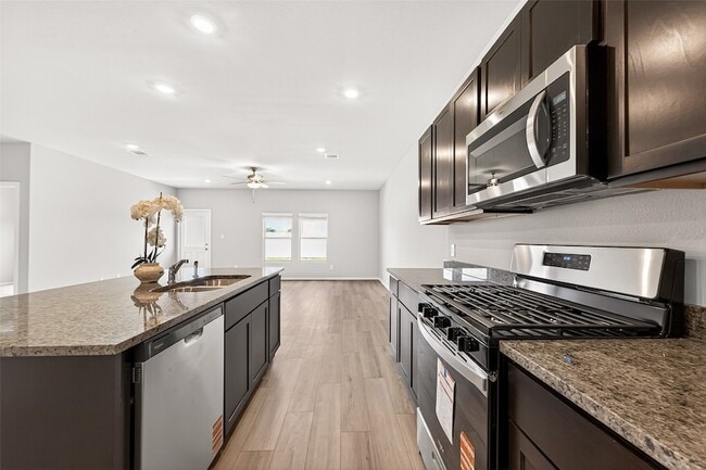 Building Photo - 5330 Buffalo Grass Ln