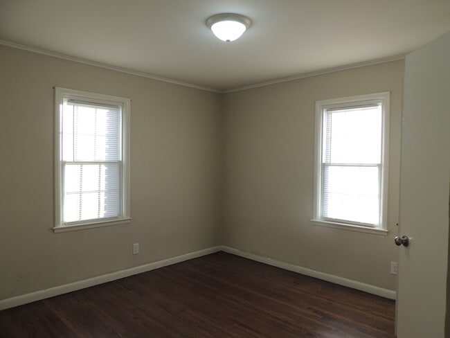 Building Photo - 124 S 41st W Ave