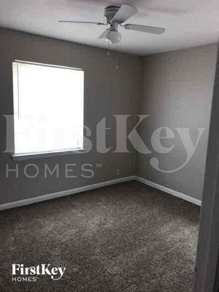 Building Photo - 3101 Marydale Rd