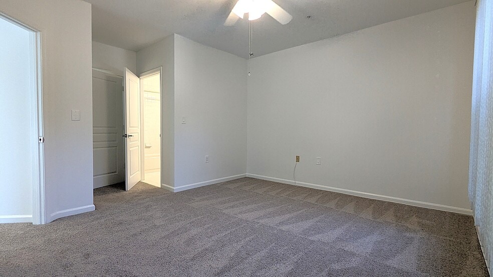 Building Photo - 12915 Alton Sq