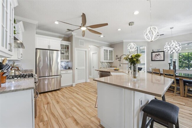 Building Photo - 6331 Yellow Wood Pl