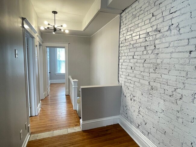 Building Photo - 3401 Hartford St