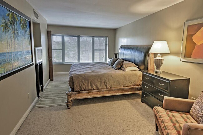 Building Photo - 600 NW 4th St